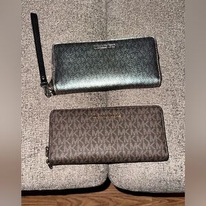 EUC Michael Kors’s wallet